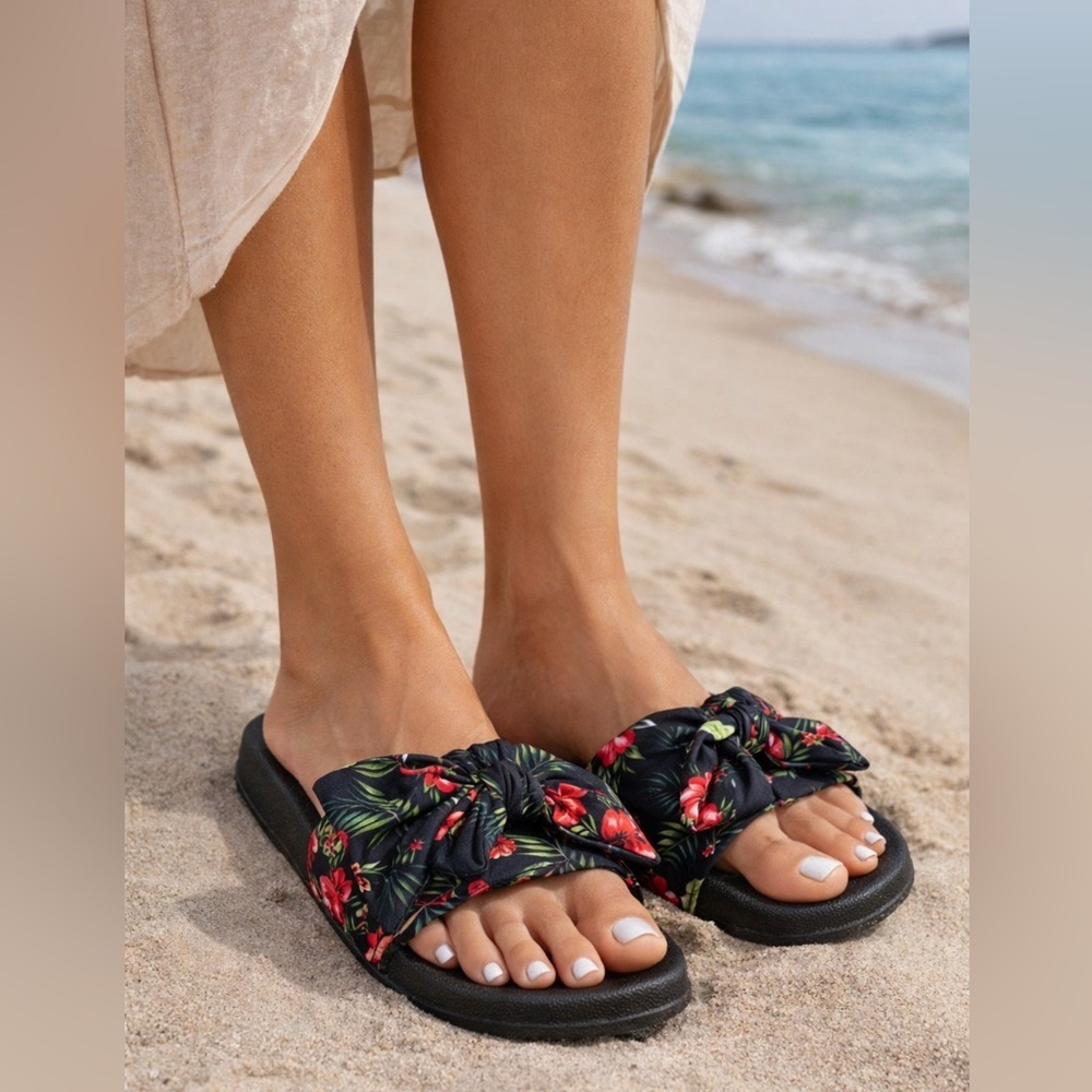 Olivia Miller Slides Size 8 m Fabric  Knot In Red and Black